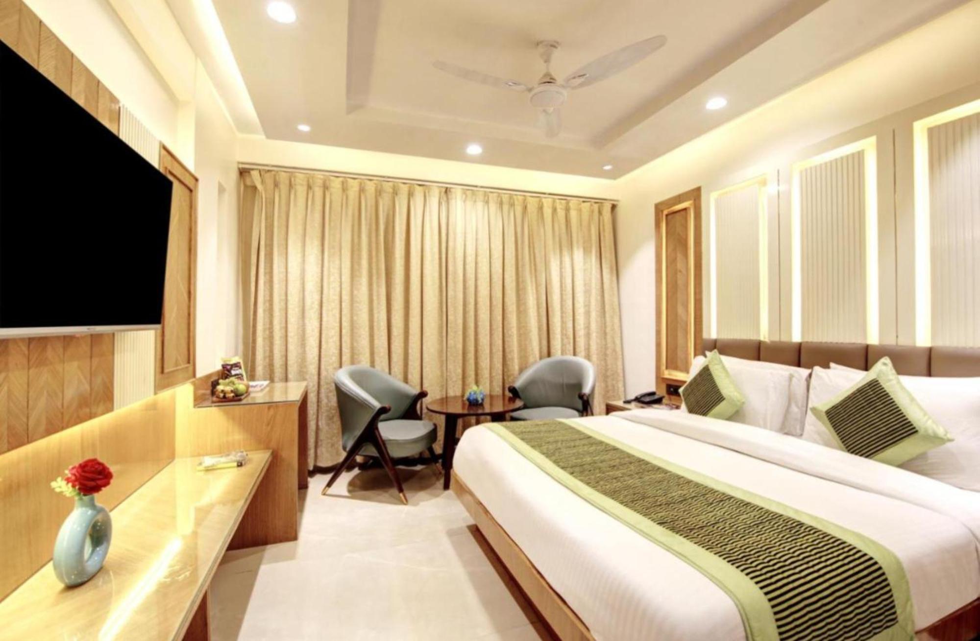 Hotel Platinum With Free Pickup-Delhi Airport New Delhi Exterior foto
