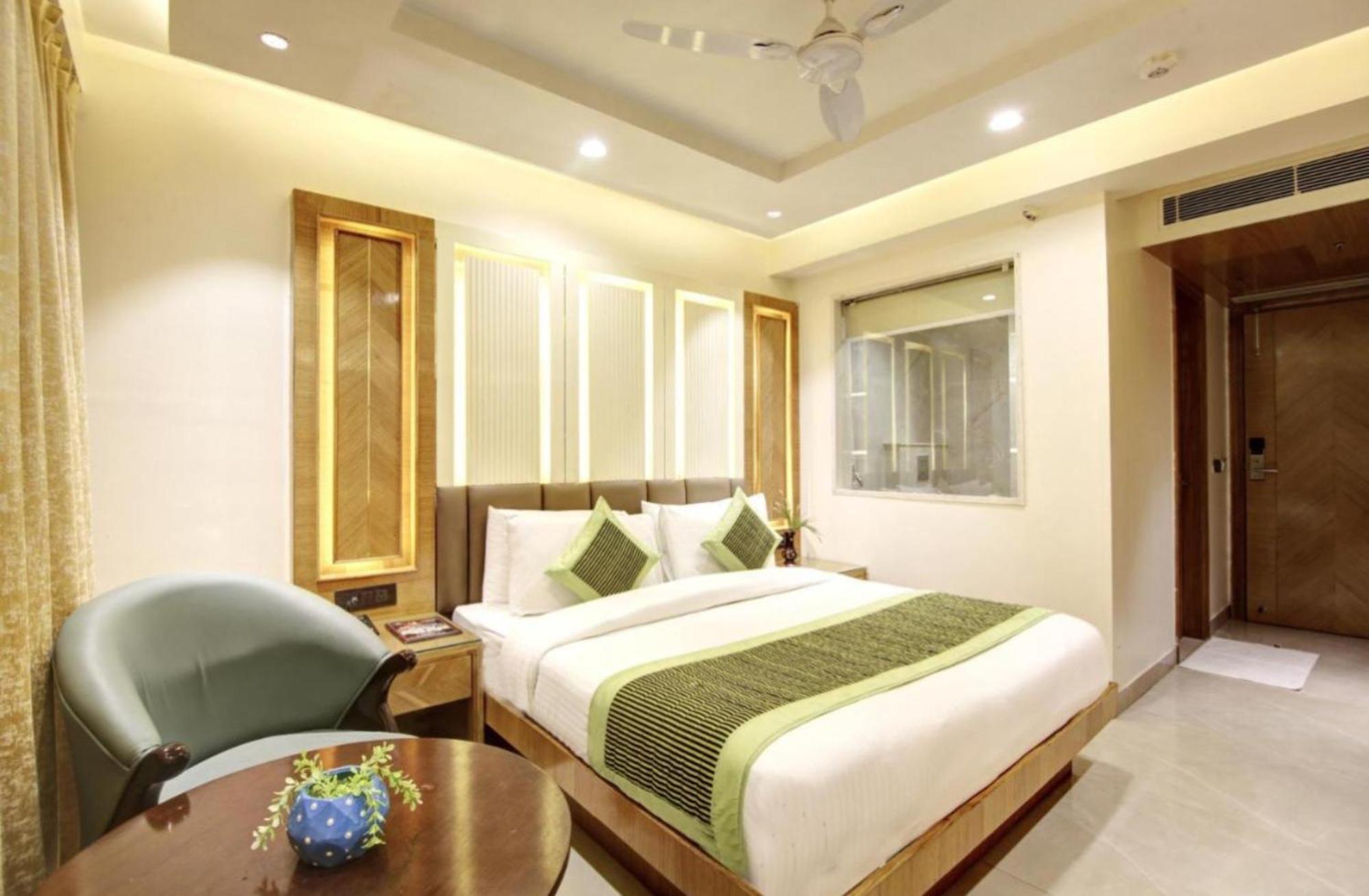 Hotel Platinum With Free Pickup-Delhi Airport New Delhi Exterior foto